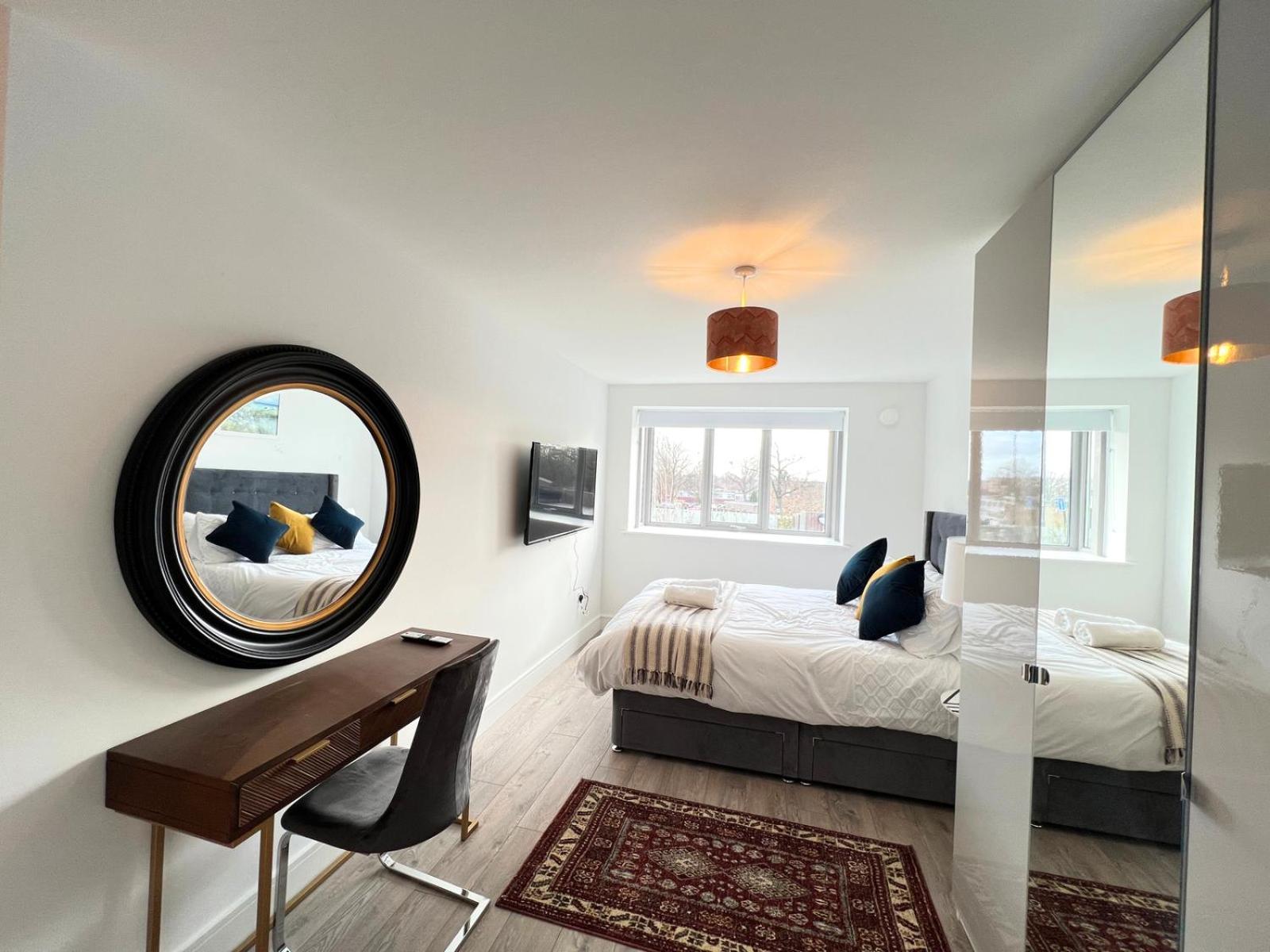 C1, Luxury 2 Bedroom Flat In Wembley * Лондон