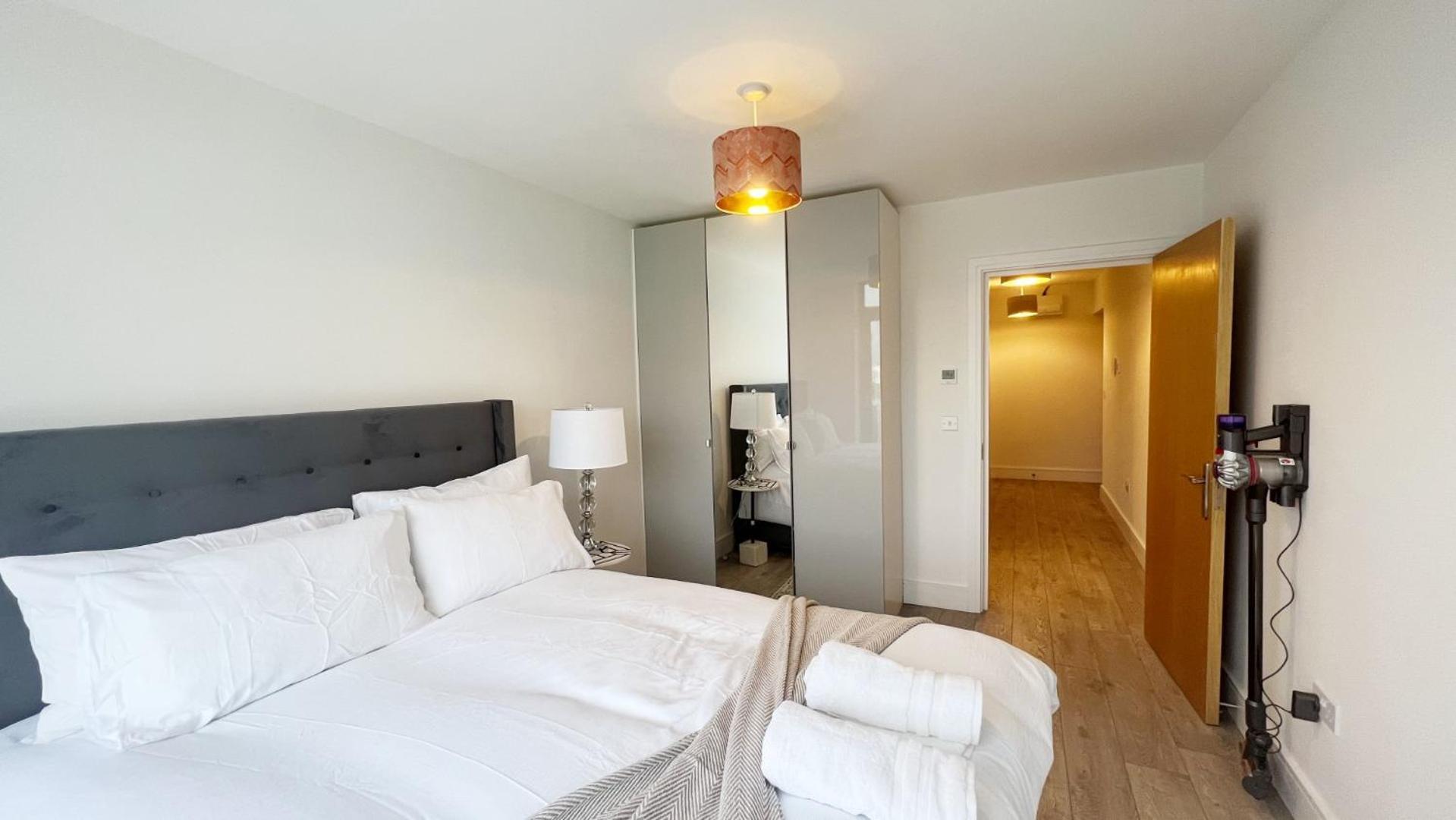 Апартаменты C1, Luxury 2 Bedroom Flat In Wembley *