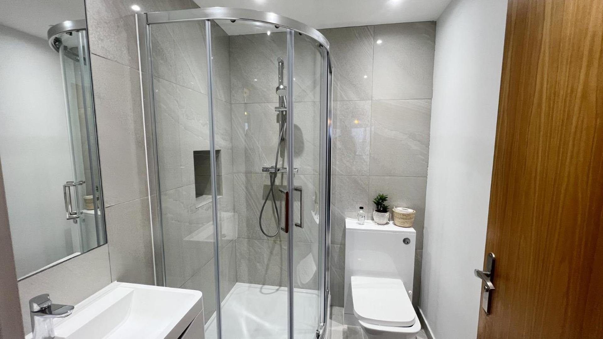 Апартаменты C1, Luxury 2 Bedroom Flat In Wembley *