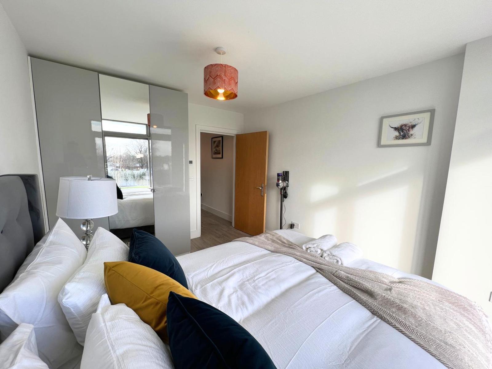 Апартаменты C1, Luxury 2 Bedroom Flat In Wembley